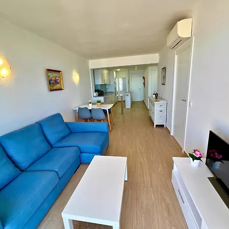Apartment Europa 13 *